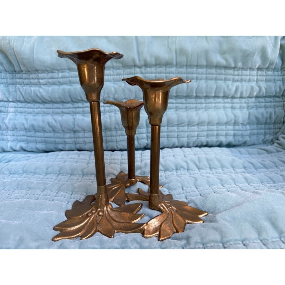 Vintage Italian Brass 3 Arm Candelabra Neoclassical Laurel Leaf Berries Gold